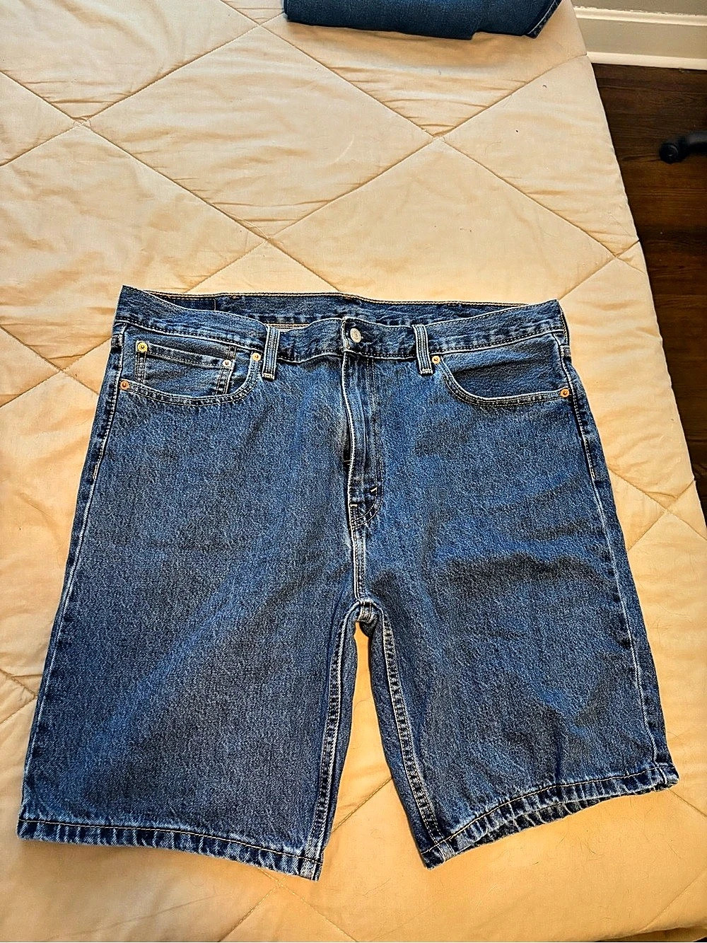 Levi Men's Denim Jean Shorts Waist 40 Good